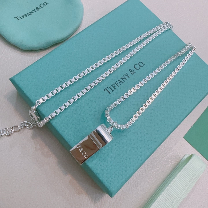 T*f*ny necklaces